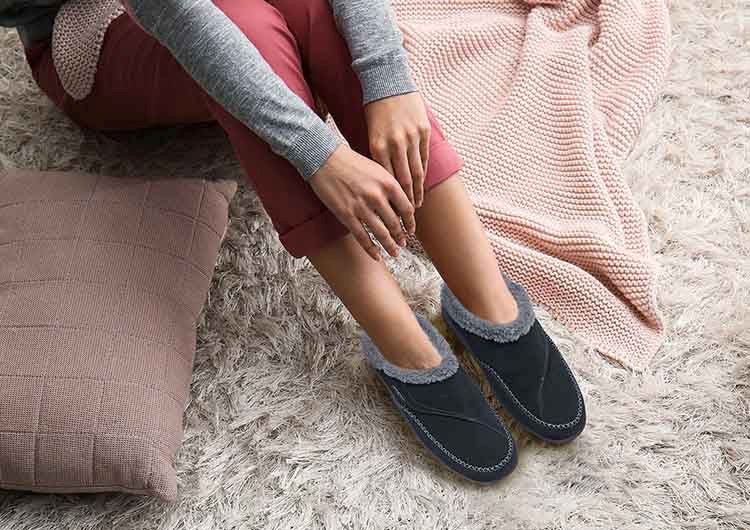 Orthofeet Arch Support House Women's Slippers Black | AF2547806